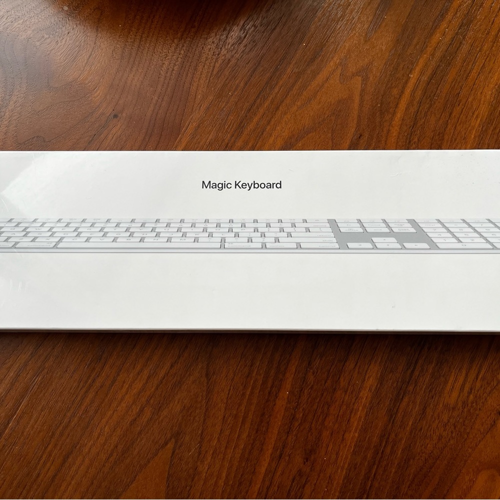 BRAND NEW – Apple Magic Keyboard